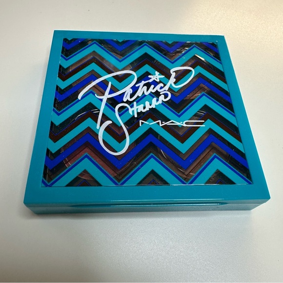 MAC x Patrick Star Heat Stroke Eyeshadow Palette Quad - Picture 8 of 8